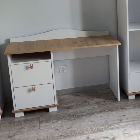 biurko dla dziecka króliczek biel z drewnem