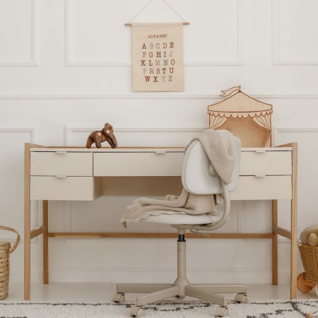 Versa_desk_3.jpg
