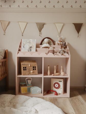 Polka_na_ksiazki_BookNook_rose_04.jpg