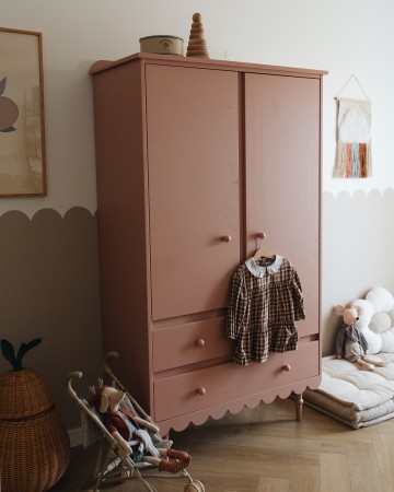 Szafa_2drzwiowa_z_szufladami_babushka_różowa_04.jpeg