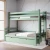Miętowe łóżko piętrowe Kanada w aranżacji pokoju dziecięcego – wysoka barierka